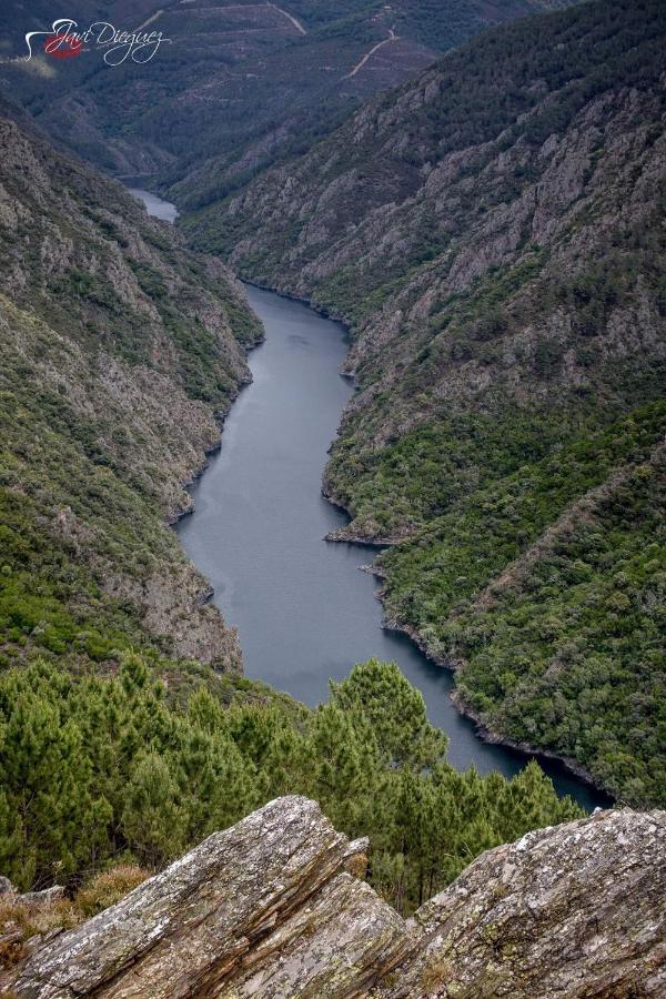 Fogar Rivoira Sacrata Castro Caldelas Exteriér fotografie