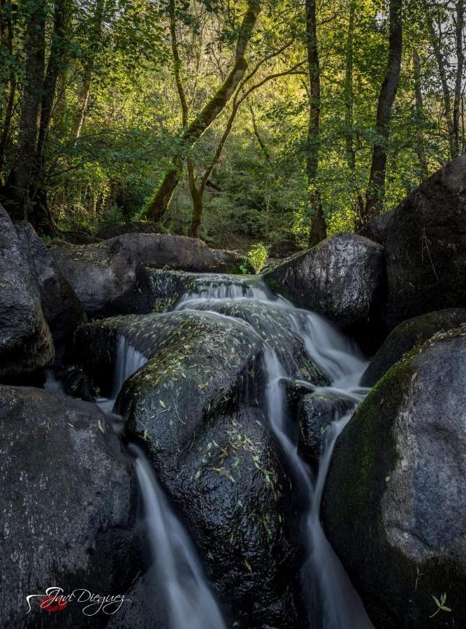 Fogar Rivoira Sacrata Castro Caldelas Exteriér fotografie