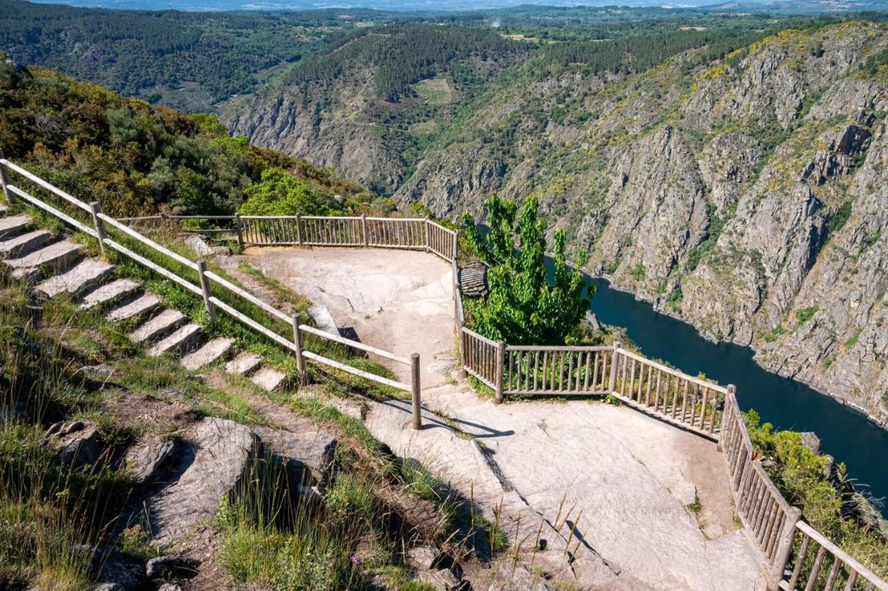 Fogar Rivoira Sacrata Castro Caldelas Exteriér fotografie